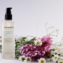 Cargar imagen en el visor de la galería, Limpiador Antiedad Suave Hidratante con Ácido Hialurónico + Vit C y E
